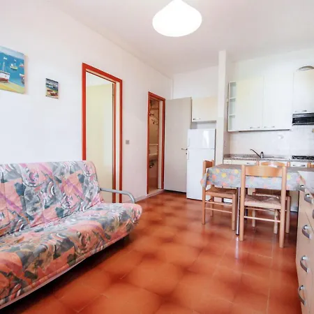 דירה Villaggio Azzurro-2 By Interhome ביביונה