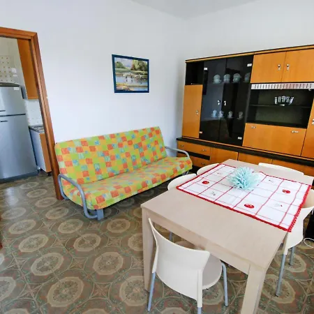 Appartamento Villaggio Azzurro-2 By Interhome